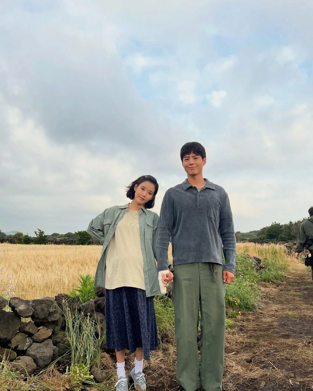 When Life Gives You Tangerines Themes of Love, Loss, and Hope